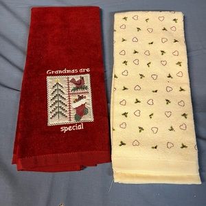 Grandmas Are Special - Two decorative hand towels - Holiday